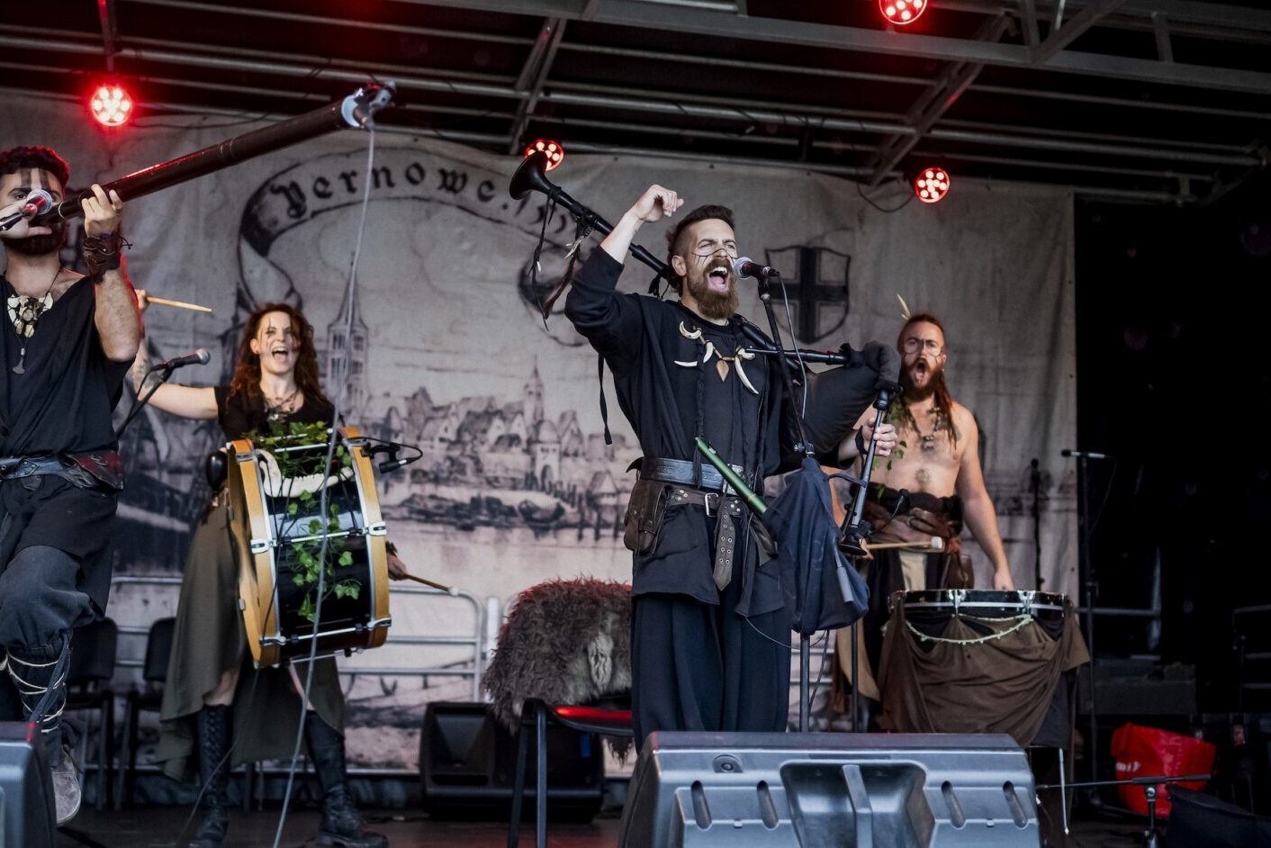 FotograafKarmenKärg Daridel (111)-crop